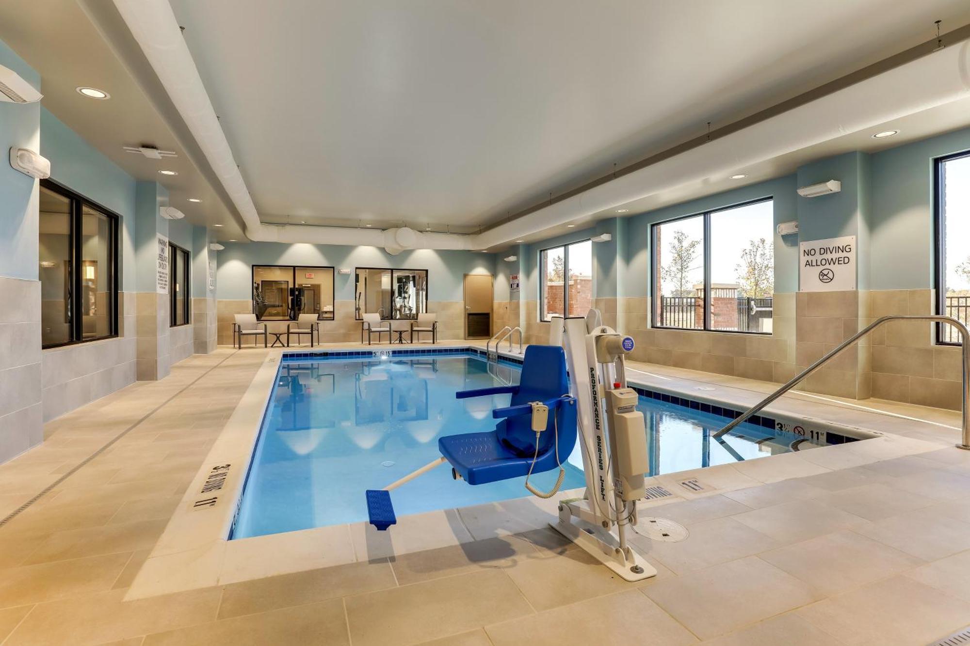 Holiday Inn Express Holly Springs - Raleigh Area By Ihg מראה חיצוני תמונה