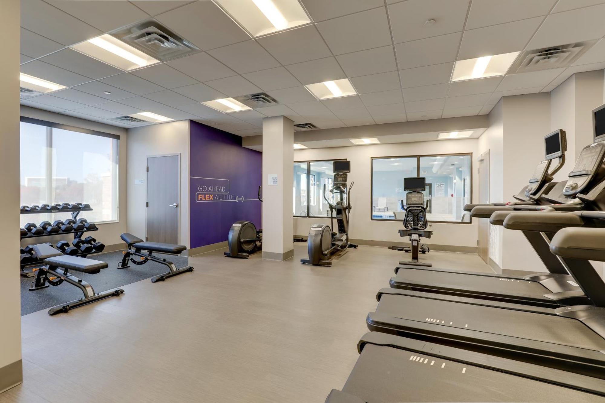 Holiday Inn Express Holly Springs - Raleigh Area By Ihg מראה חיצוני תמונה
