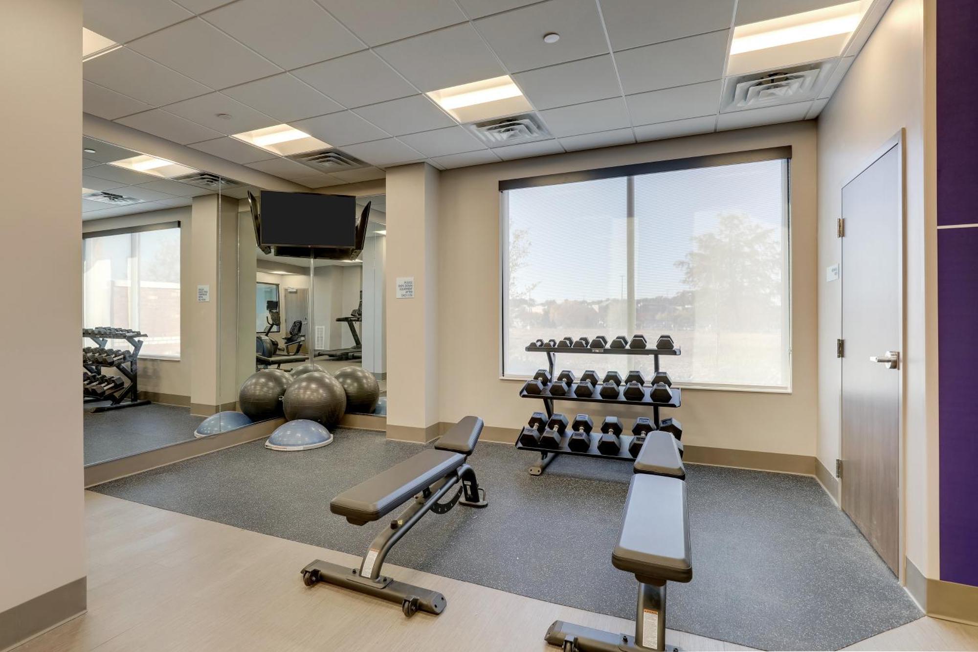 Holiday Inn Express Holly Springs - Raleigh Area By Ihg מראה חיצוני תמונה