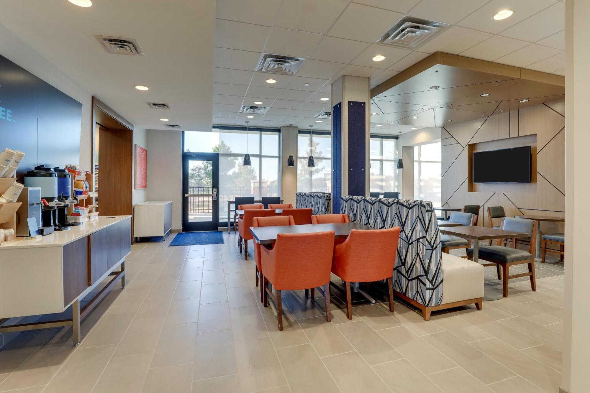 Holiday Inn Express Holly Springs - Raleigh Area By Ihg מראה חיצוני תמונה