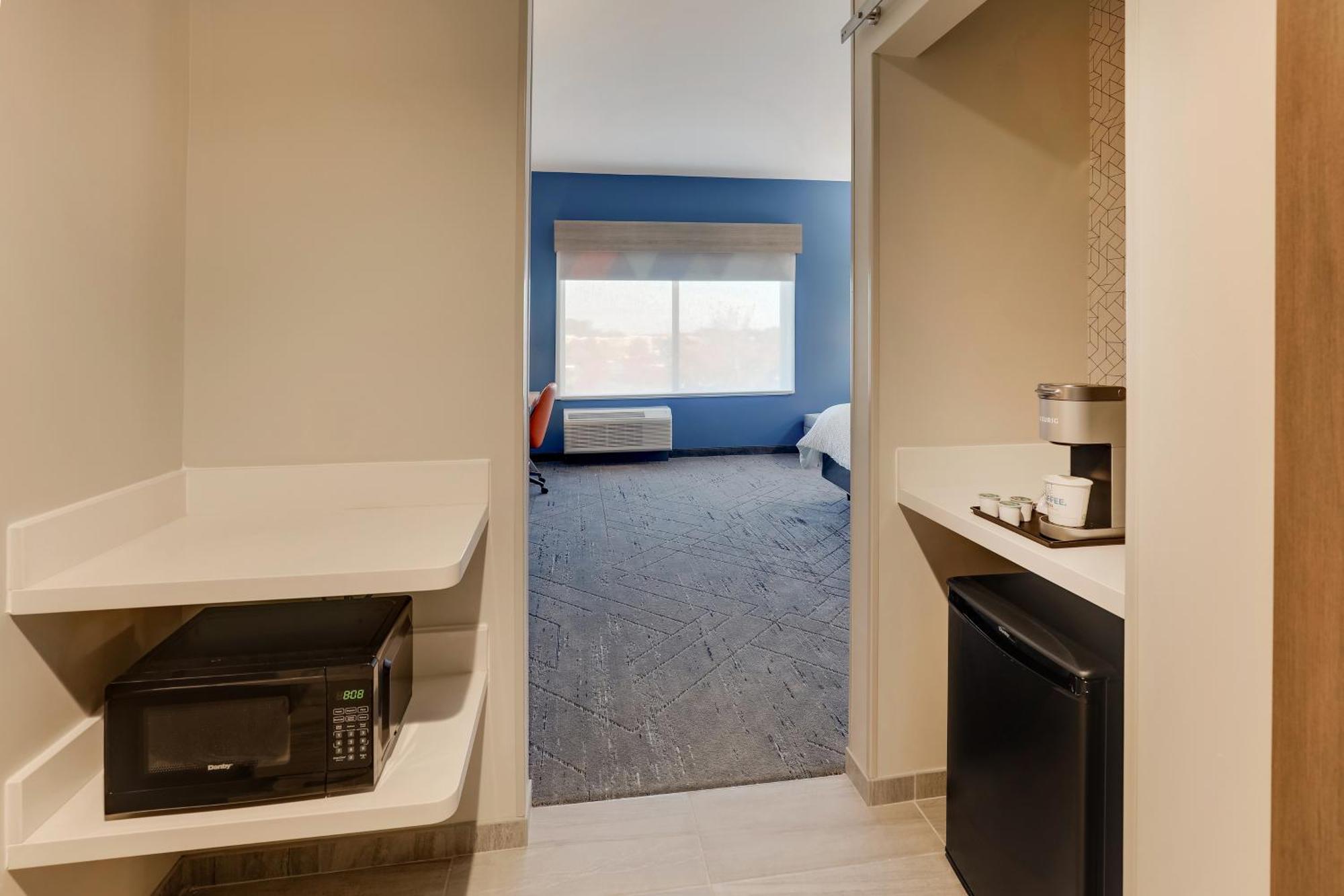 Holiday Inn Express Holly Springs - Raleigh Area By Ihg מראה חיצוני תמונה